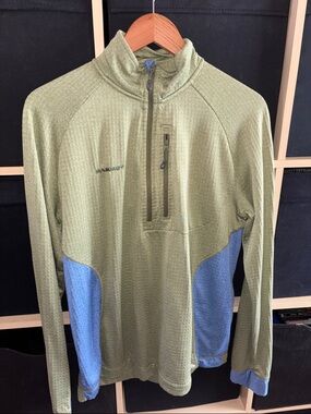 Mammut Men's Olive Green & Blue Lightweight Half-Zip Pullover